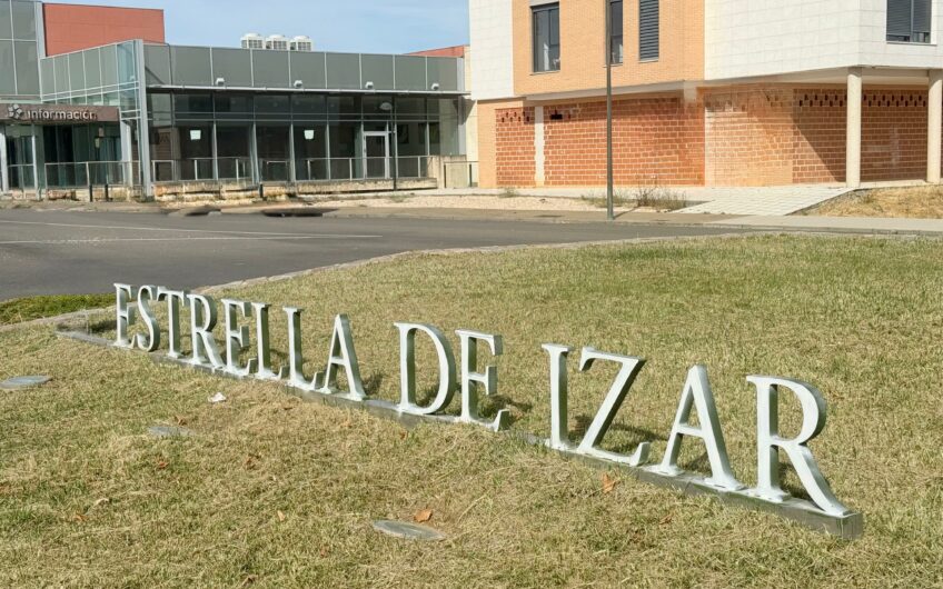 Chalet Adosado en Estrella De Izar