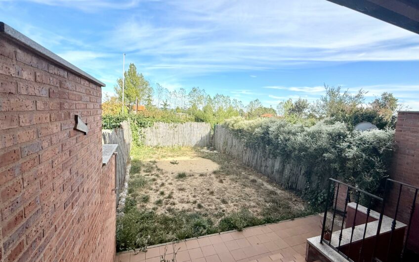 Chalet Adosado en Estrella De Izar