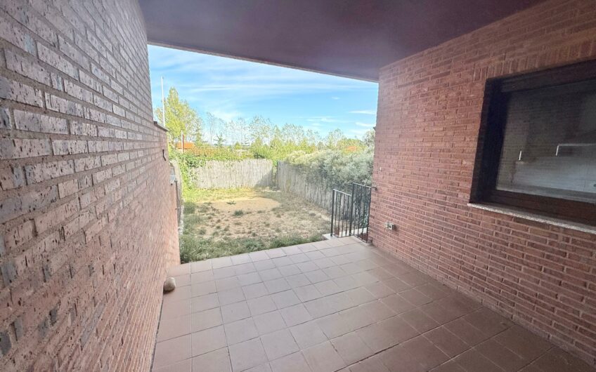 Chalet Adosado en Estrella De Izar