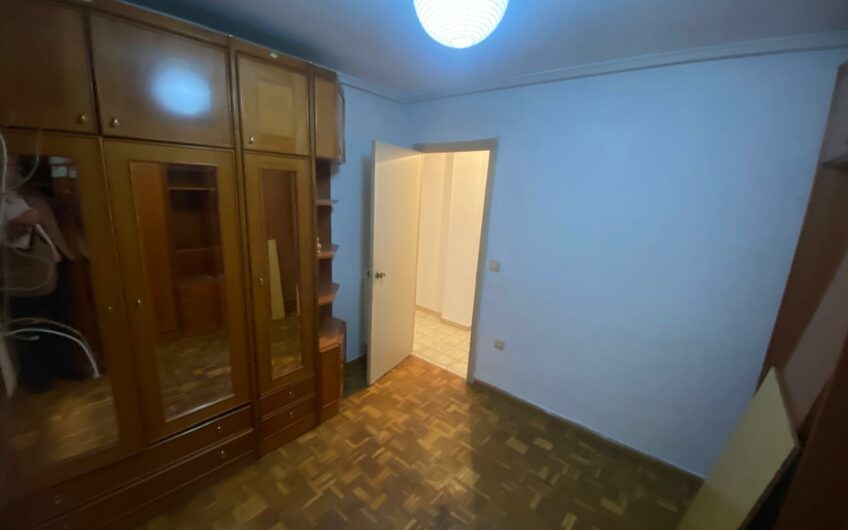 Piso junto a la Catedral