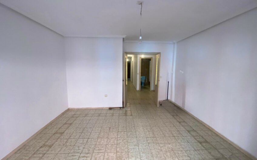 Piso junto a la Catedral