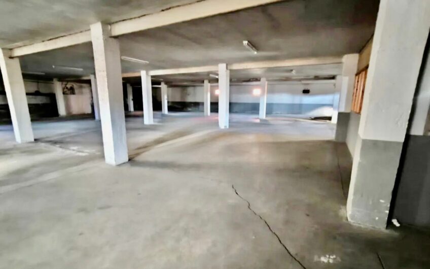 Nave Industrial en Navatejera