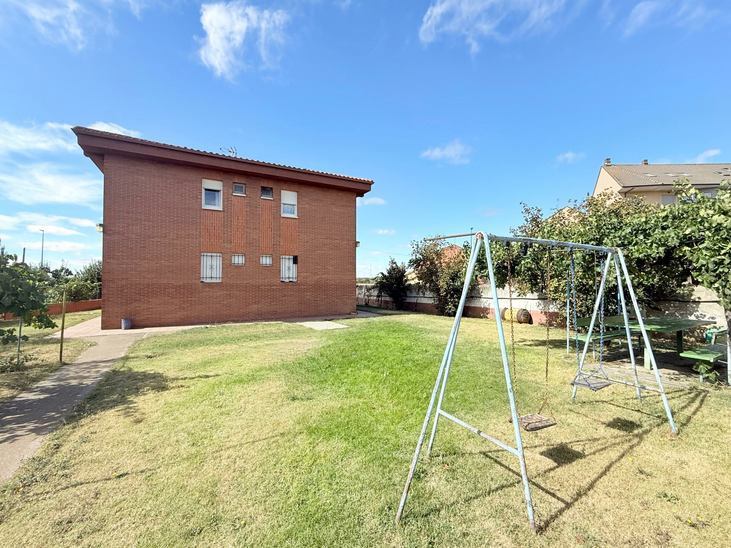 Chalet en Lastra Sur-Puente Castro
