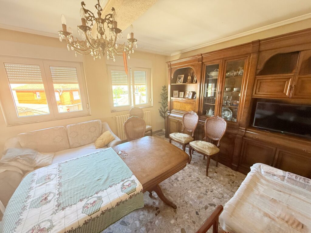 Chalet Individual en Lastra Sur