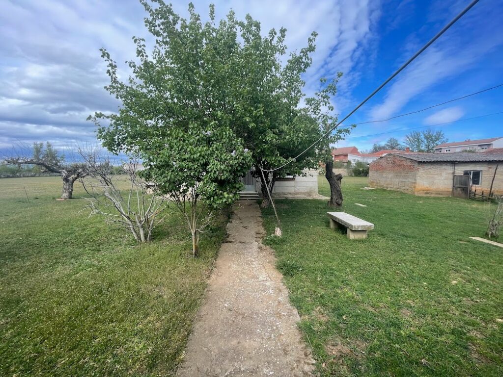 Solar Urbano en Villaobispo de las Regueras
