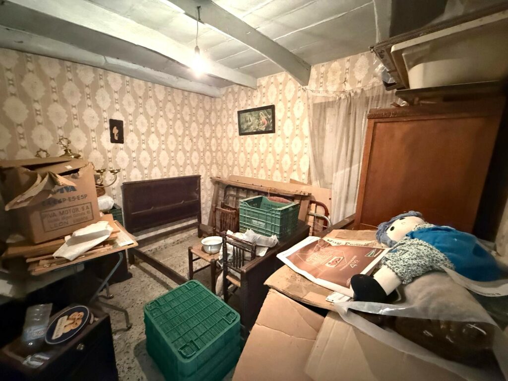 Casa para reformar en zona Gradefes