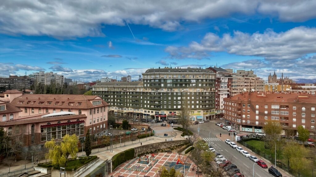 Oficina frente al Corte Inglés
